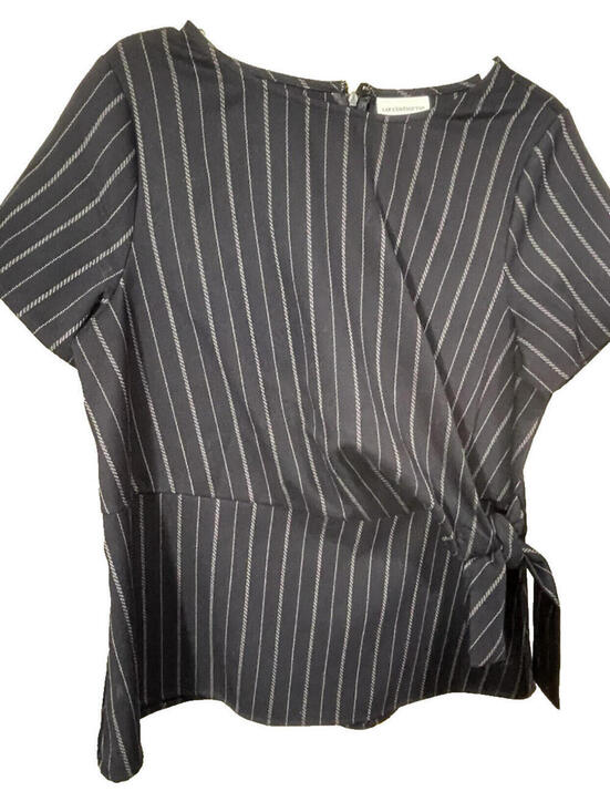 Liz Claiborne Tops - Women’s Liz Claiborne Wrap Style Blouse Black & White Pinstripes Sz M